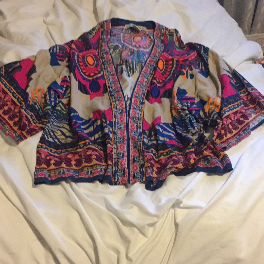 Flying Tomato Aztec print Kimono size large.